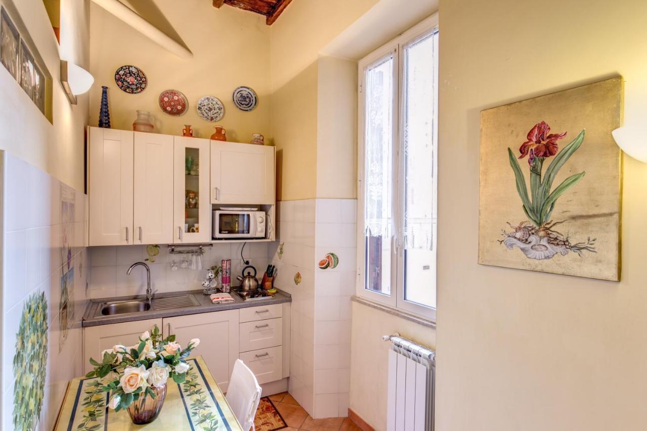 Monti Romantic Sunshine Maisonette Bagian luar foto