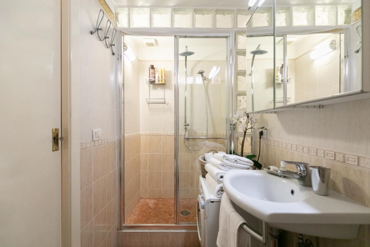 Monti Romantic Sunshine Maisonette Bagian luar foto