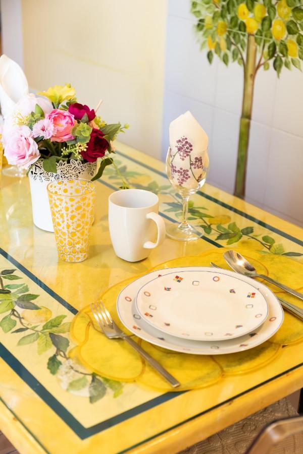 Monti Romantic Sunshine Maisonette Bagian luar foto